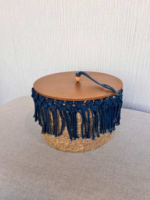 Cesta caixa com tampa franjas